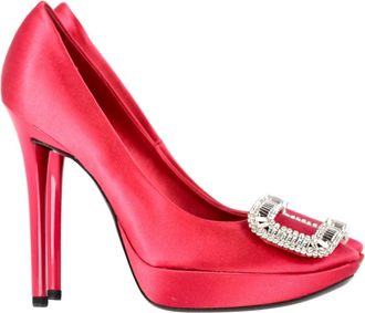 Roger Vivier Fragola Buckle Pumps in Pink Satin