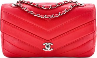 Chanel Borsa a tracolla Data Center Envelope grande in pelle Caviar con motivo chevron e battente - Rosso