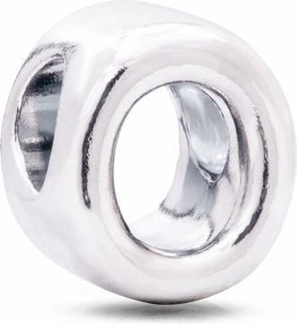 Pandora Letter O charm in sterling silver with heart pattern