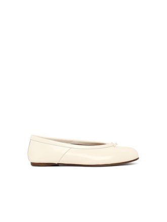 Maison Margiela White Leather Ballet Flats With Tabi Cut And Front Knot