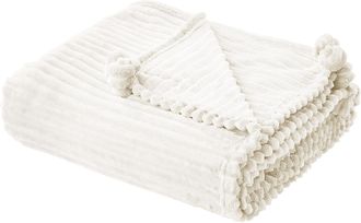 Beliani Manta Poli&eacute;ster 150 X 200 Cm Estructura Acanalada Pompones Dormitorio Blanco Kaweri