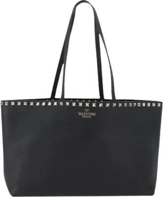 Valentino Pre-owned Tote Bags, female, Black, Size: ONE SIZE Pre-owned Rockstud shopper tote