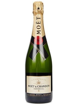Mo&euml;t & Chandon Mo&euml;t & Chandon - Moet & Chandon Brut Imperia - Champagne - 750ml Sparkling Wine