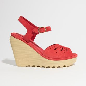 Cherokee Womens Flower High Beep Sandal In Red Nubuck