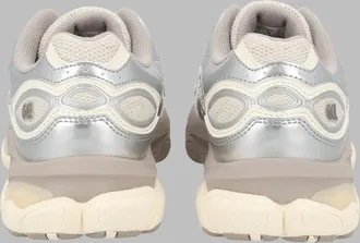 Asics Sneakers - Silver