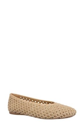 Nordstrom Maddox Raffia Flat in Beige Natural Raffia at Nordstrom, Size 5.5