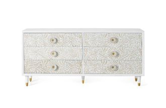 Giner&Colomer C&oacute;moda madera mango blanco y detalles en color dorado