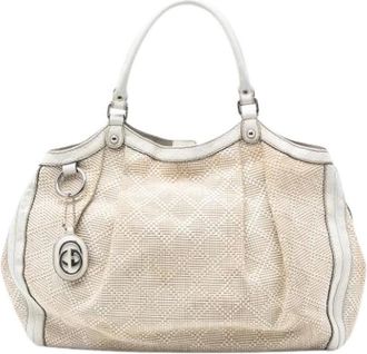 Gucci Pre-owned Handbags, female, Beige, Size: ONE SIZE Pre-owned Sukey Raffia Tote