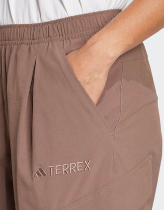 adidas Terrex Xploric - Pantaloni cargo marroni-Marrone