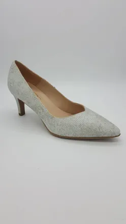 Brenda Zaro Womens Benett Heels In White