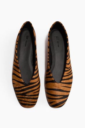 H&M Leather Ballet Flats in Dark Beige/faux Tiger at Nordstrom, Size 10