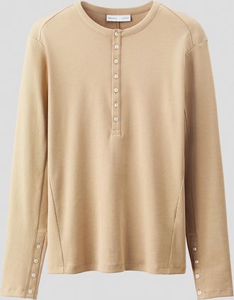 H&M Geripptes Henleyshirt aus Baumwolle - Beige