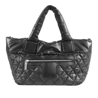 Chanel Pre-owned Tote Bags, female, Black, Size: ONE SIZE Pre-owned Quilted Nylon Tote