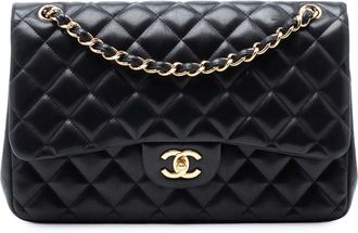 Chanel Black Jumbo Classic Lambskin Double Flap