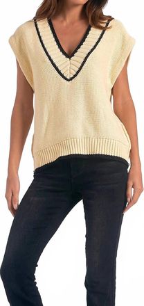 Elan V-Neck Sweater Vest In Cream