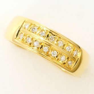 C&A Unbranded (18K) Band Ring (Pre-Owned)