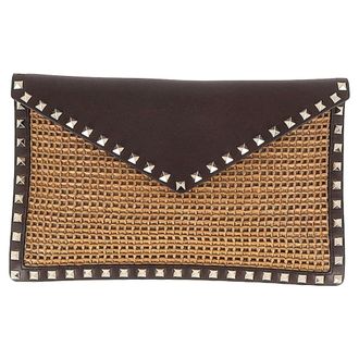 Valentino Valentino Grote Rockstud Clutch Tas in Bruine Raffia