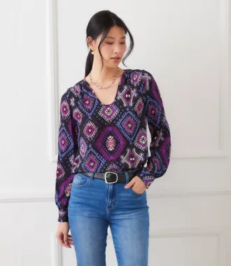 Karen Kane Long Sleeve Shirred Blouse In Printed