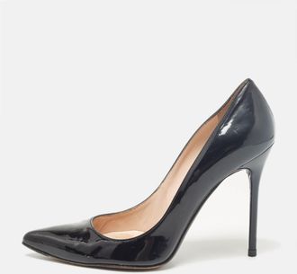 Stuart Weitzman Black Patent Leather Pointed Toe Pumps