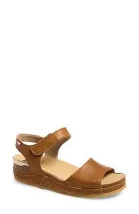 On Foot Cynara Platform Sandal in Cuero at Nordstrom, Size 8.5 Us