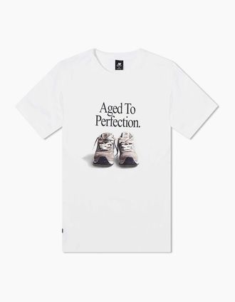 New Balance Mens New Balance Athletics Legacies Perfection T-Shirt - White - Size: 44