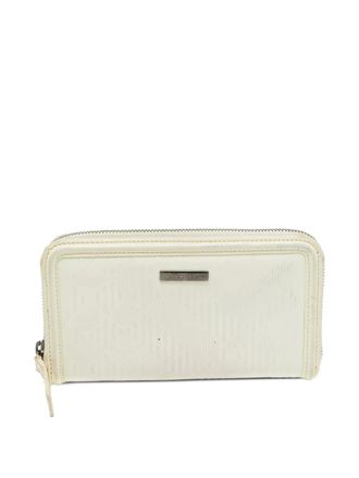 Burberry embossed patent-leather wallet - White