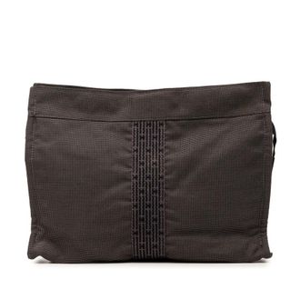 Herm&egrave;s Pre-owned Hermes Canvas Herline Clutch Ladies C8DQ605PIBSXFGBH