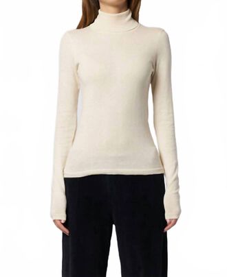 Xirena Tommy Ribbed Turtleneck Sweater In Cream