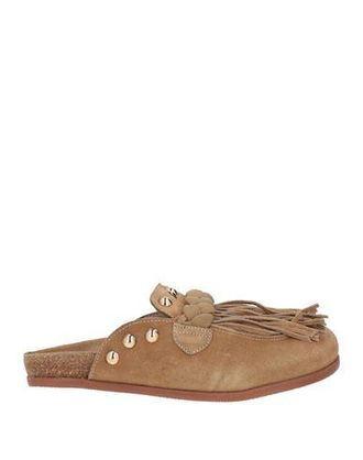 Emanuelle Vee Mules & Clogs