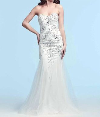 Mac Duggal Embellished Mermaid Gown In White/silver