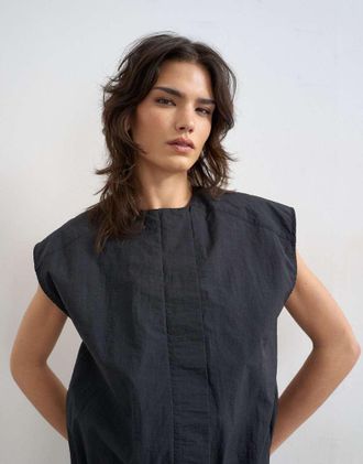 Topshop Top morbido con spalle strutturate nero con zip-Nessun colore