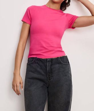 Good American Super Stretch Baby Tee In Pink