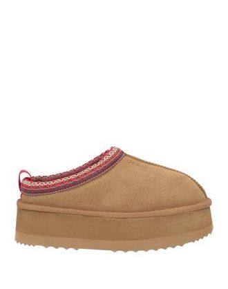 Ga&euml;lle Paris CALZATURE - Mules & Zoccoli su YOOX.COM