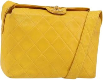 Chanel Pre-owned Cross Body Bags, female, Yellow, Size: ONE SIZE Pre-owned Leather Cross Body Bag