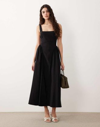 New Look Vestito midi nero con scollo squadrato e cuciture a vista