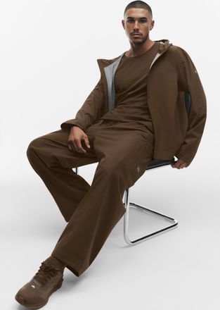 Alo | Alpha Shell Pants in Espresso, Size: Medium