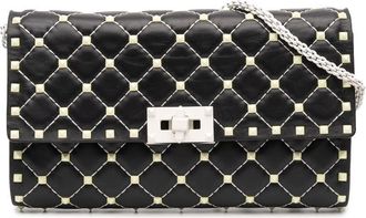 Valentino Pre-owned Valentino Quilted Lambskin Free Rockstud Spike Wallet On Chain BL-P137RVH2