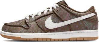 Nike Paisley Bruine Lage Sneakers - Heren - Skateschoenen - Bruin - 43 EU - Leer - Fitness