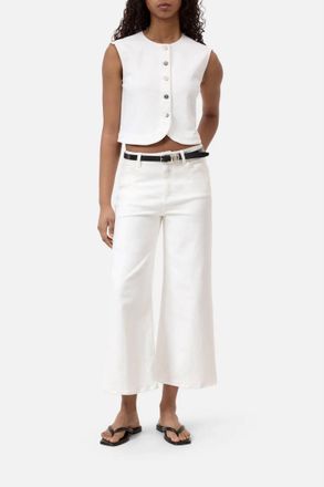 Closed Sleeveless Denim Vest In White
