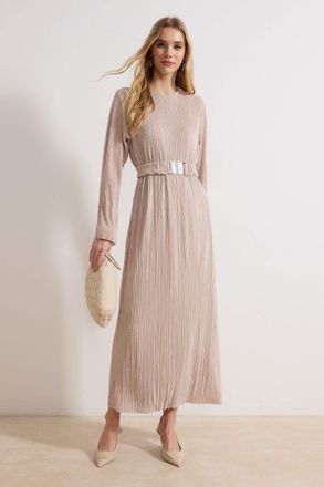 Trendyol Modest Dames Goudkleurig Effen Maxi Lang Casual A-lijn Modest Jurken