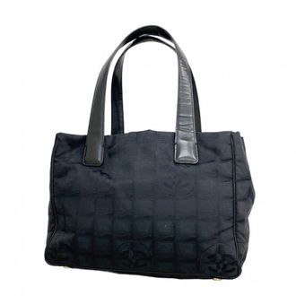 Chanel Black Nylon Tote Bag (Pre-Owned)