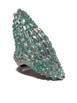 Venyx 9kt gold diamon Green Lady Caiman ring