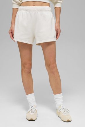 Alo | Accolade Short in Ivory White, Size: Medium