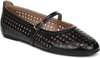Naturalizer Aria Perforated Flat in Black at Nordstrom, Size 7