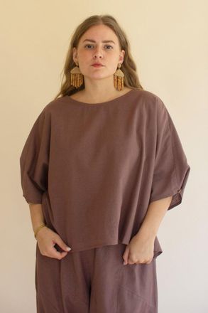 Kalalou Short-Sleeve Blouse W Button Detail On Sleeves - Mulberry
