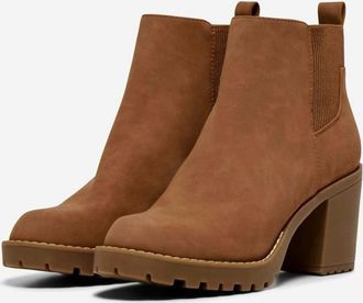 Soda Womens Chunky Heel Boots In Cognac
