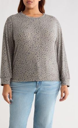 Loveappella Brushed Animal Print Long Sleeve Crewneck Top in Olive/Charcoal at Nordstrom, Size 2 X