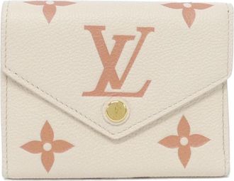 Louis Vuitton Cream Leather Wallet (Tri-Fold) (Pre-Owned)