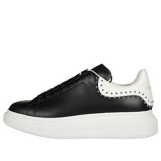 Alexander McQueen Oversized Sneaker Black Studs 628017WHTQQ1071