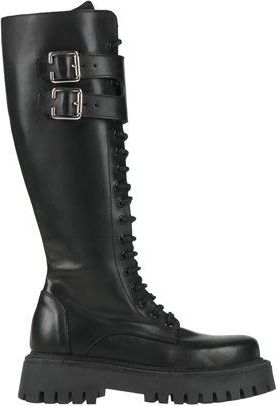 Noa. A CALZATURE - Stivali su YOOX.COM